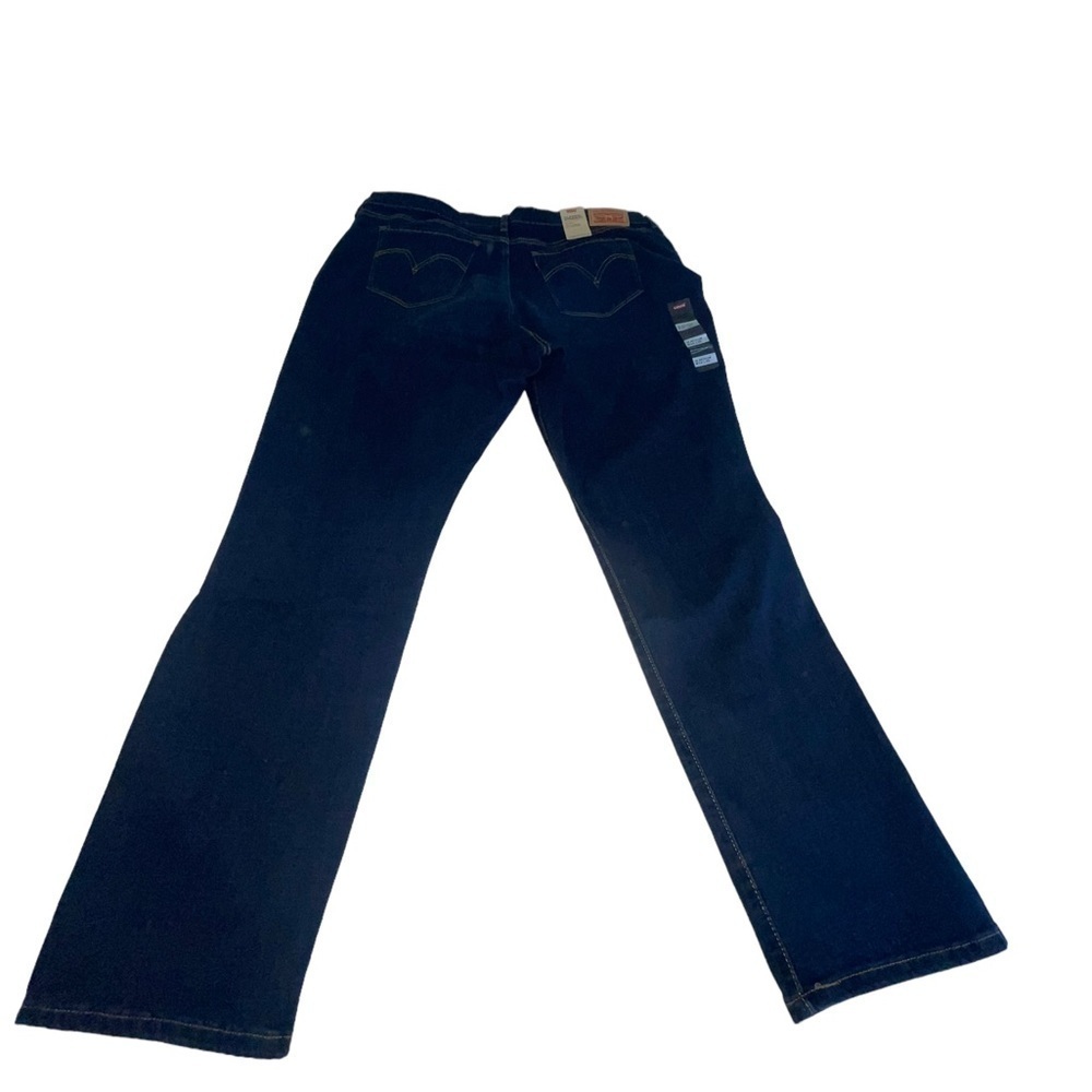 NWT Levi’s Classic Straight Mid Rise sculpt jeans Size 18Med W 34 X L 30. - Picture 2 of 8